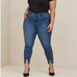 TORRID Sz 24 Bombshell Skinny Premium Stretch High-Rise Jean